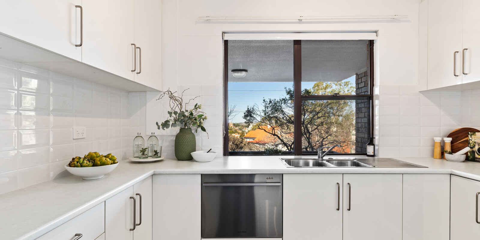 10/94-96 Wycombe Road Neutral Bay 10/94-96 Wycombe Road Neutral Bay