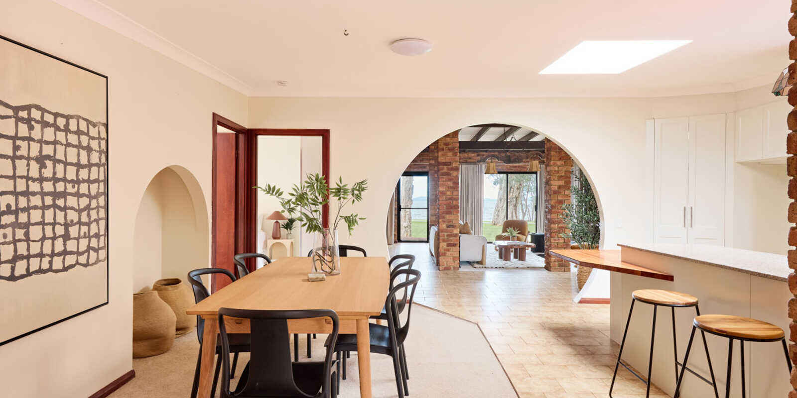 284 Tuggerawong Road Tuggerawong